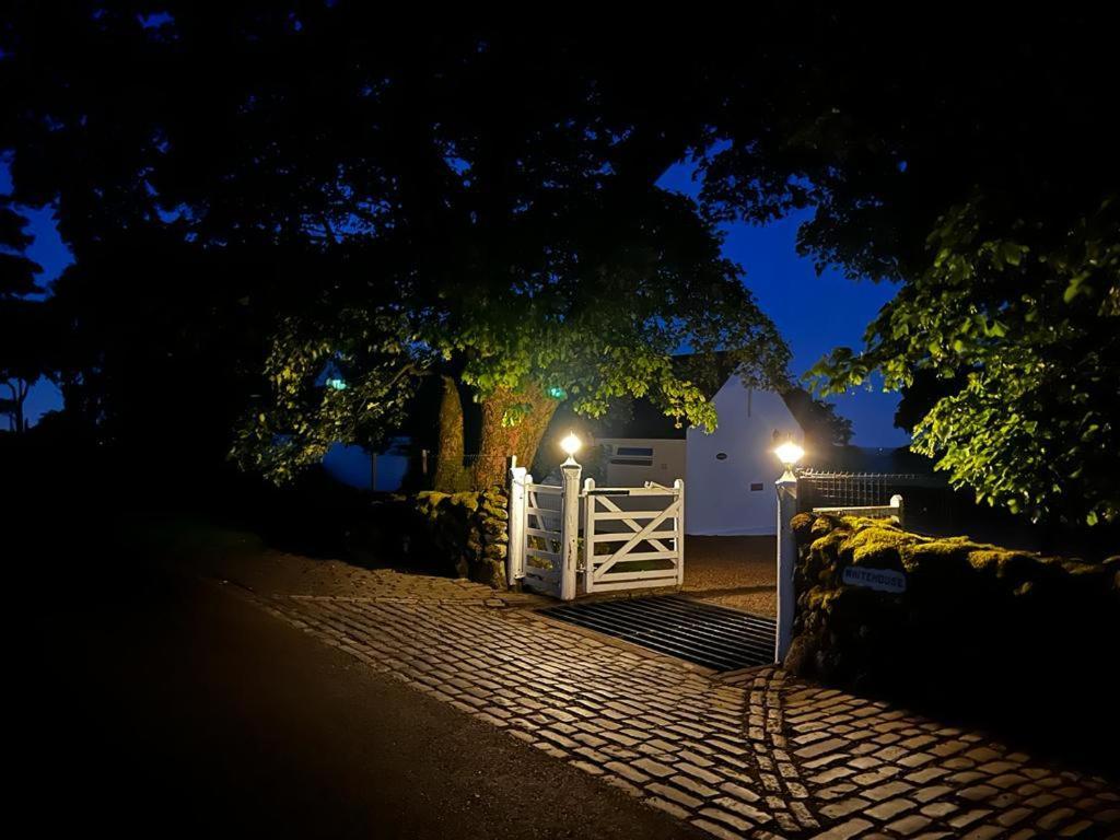 Whitehouse Bed & Breakfast Uplawmoor ภายนอก รูปภาพ